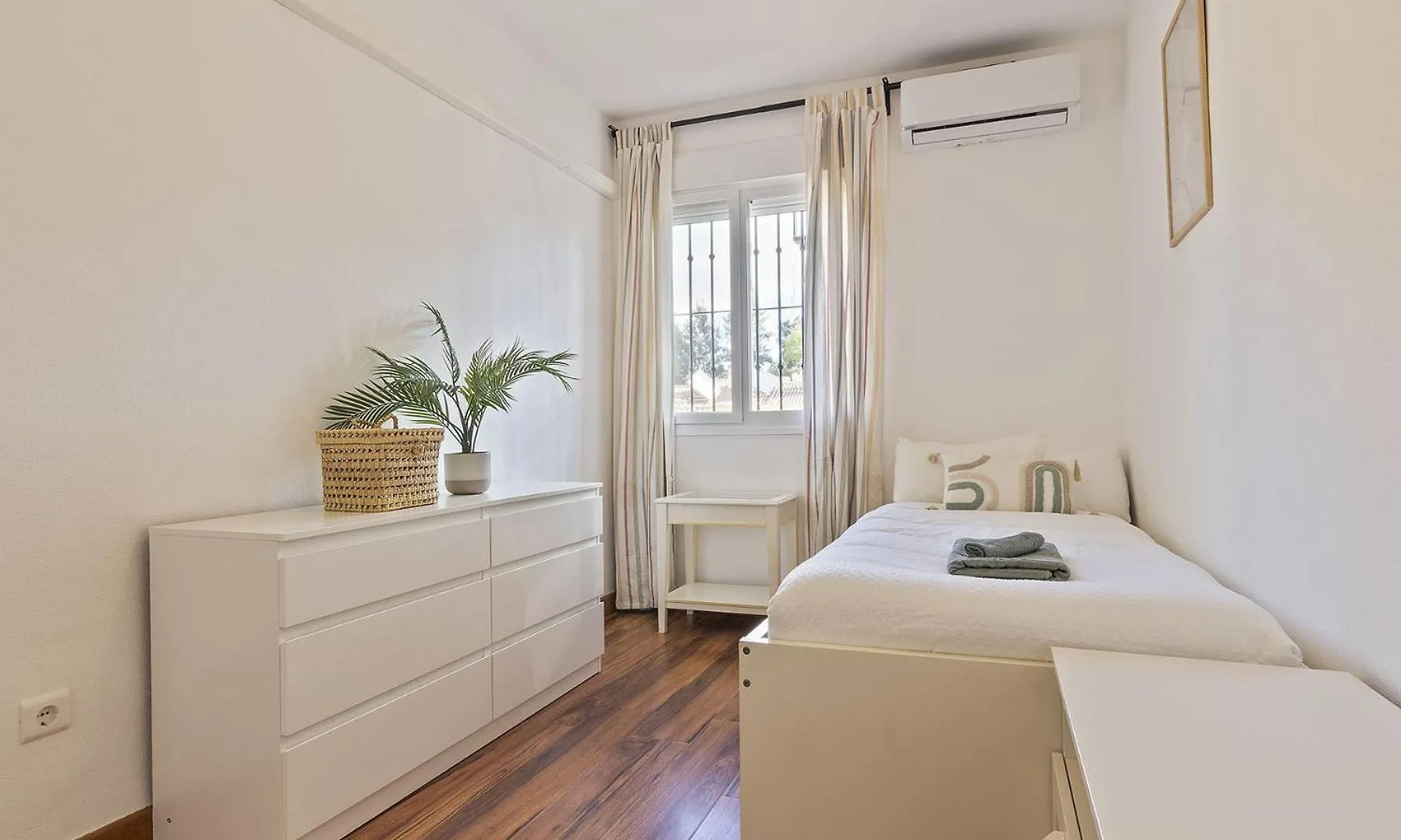 Jardines Torrequebradas By Alfresco Stays Benalmádena Apartman